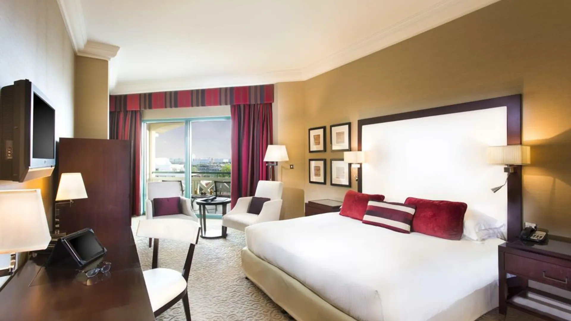 Moevenpick Grand Al Bustan Hotel Dubai