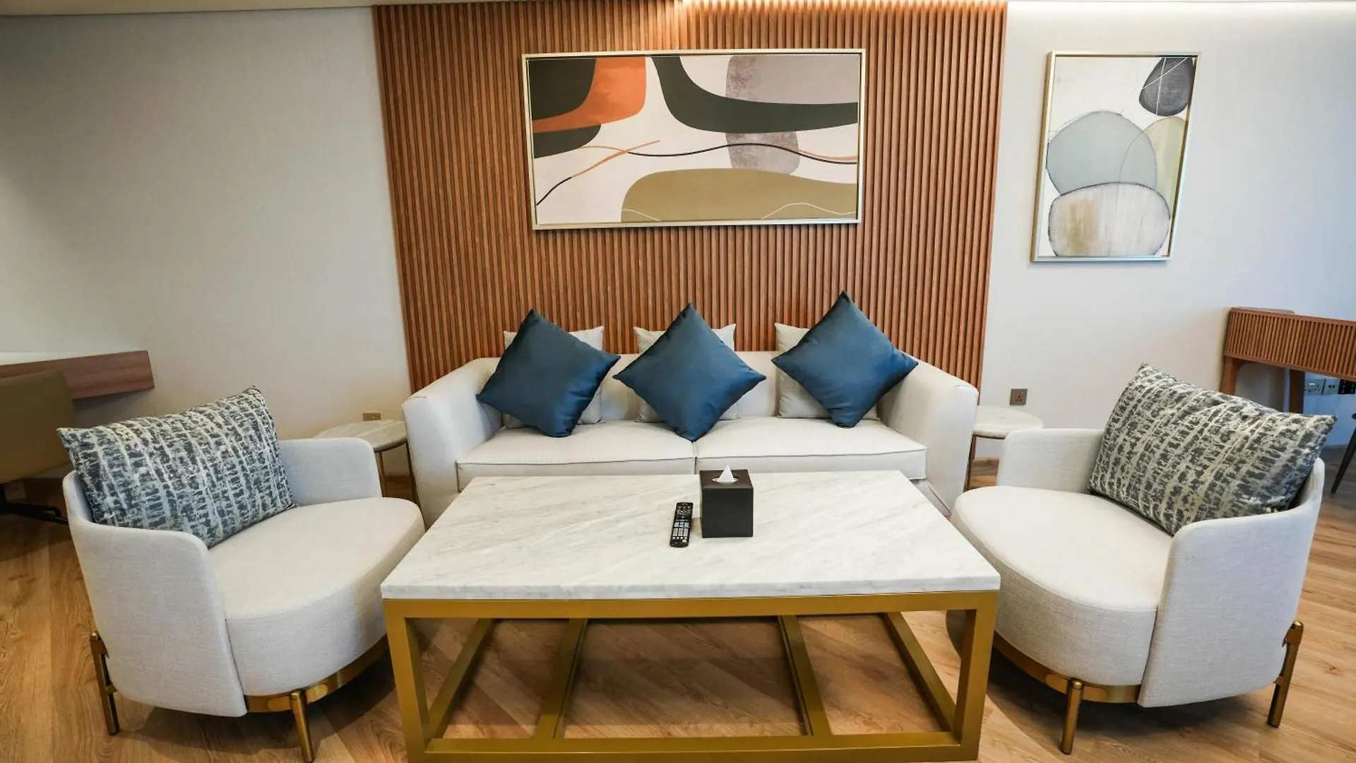 Hotel Moevenpick Grand Al Bustan Dubái 5*,  Emiratos Árabes Unidos