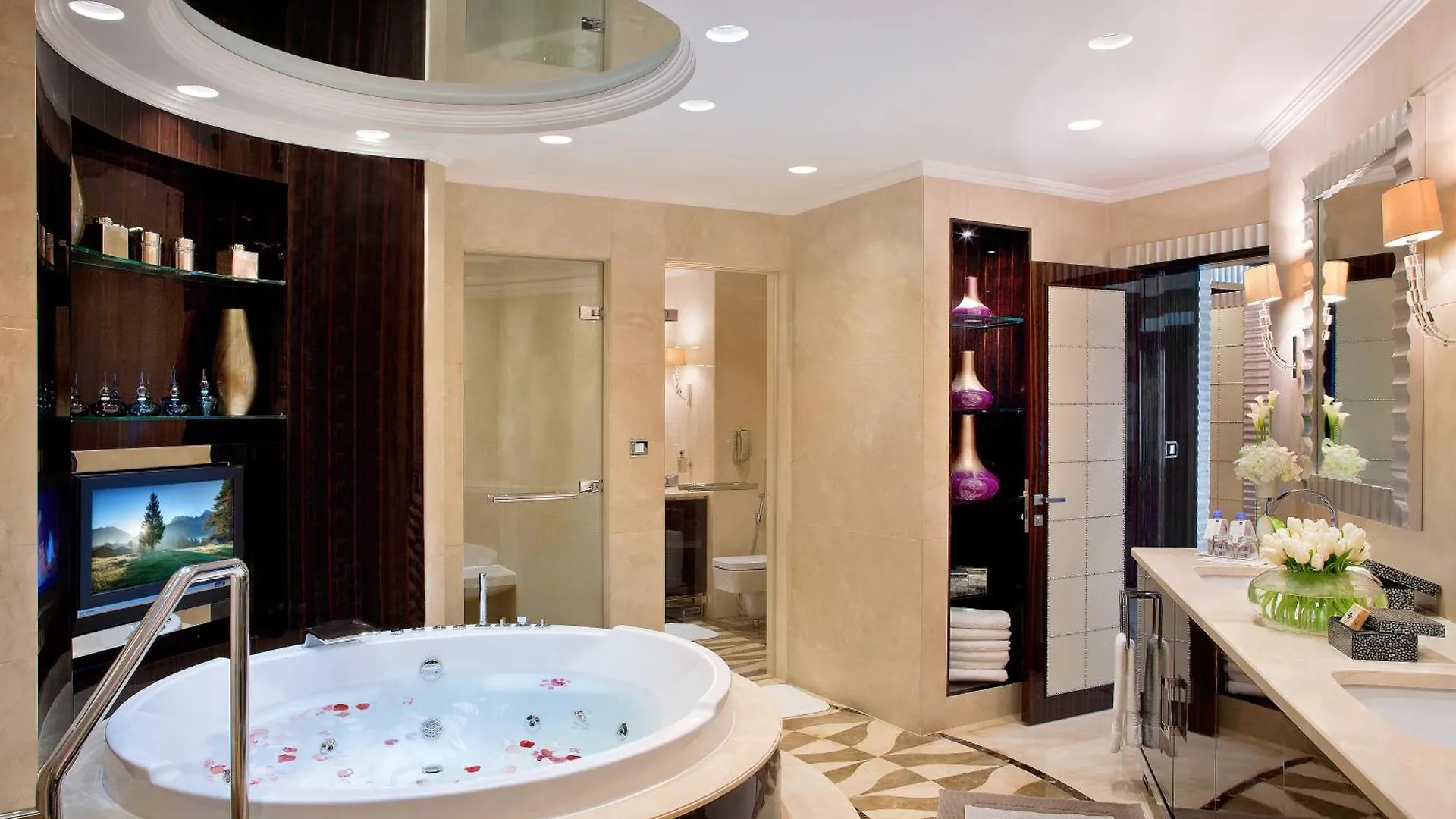 Hotel Moevenpick Grand Al Bustan Dubái