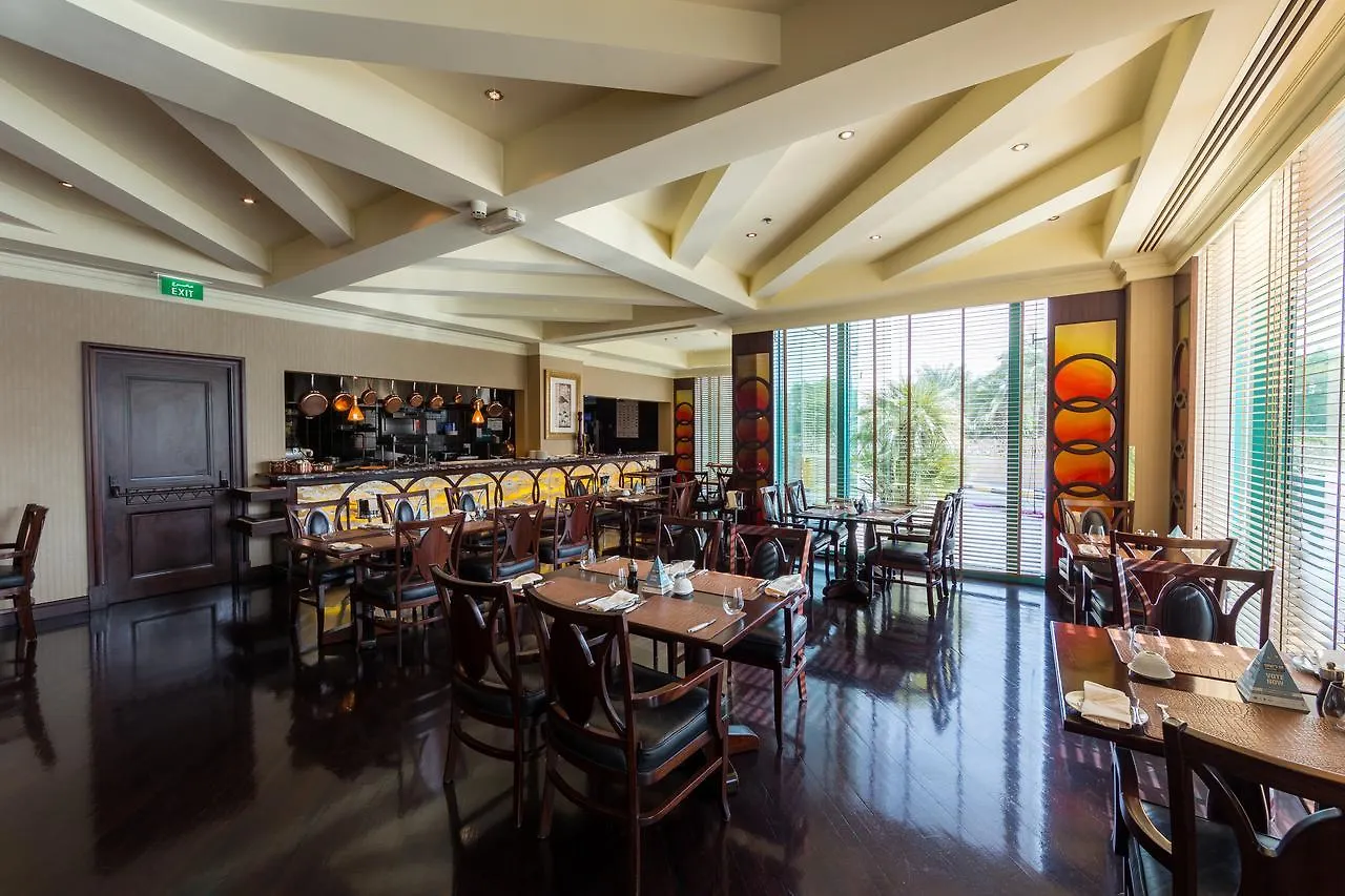 Hotel Moevenpick Grand Al Bustan Dubái